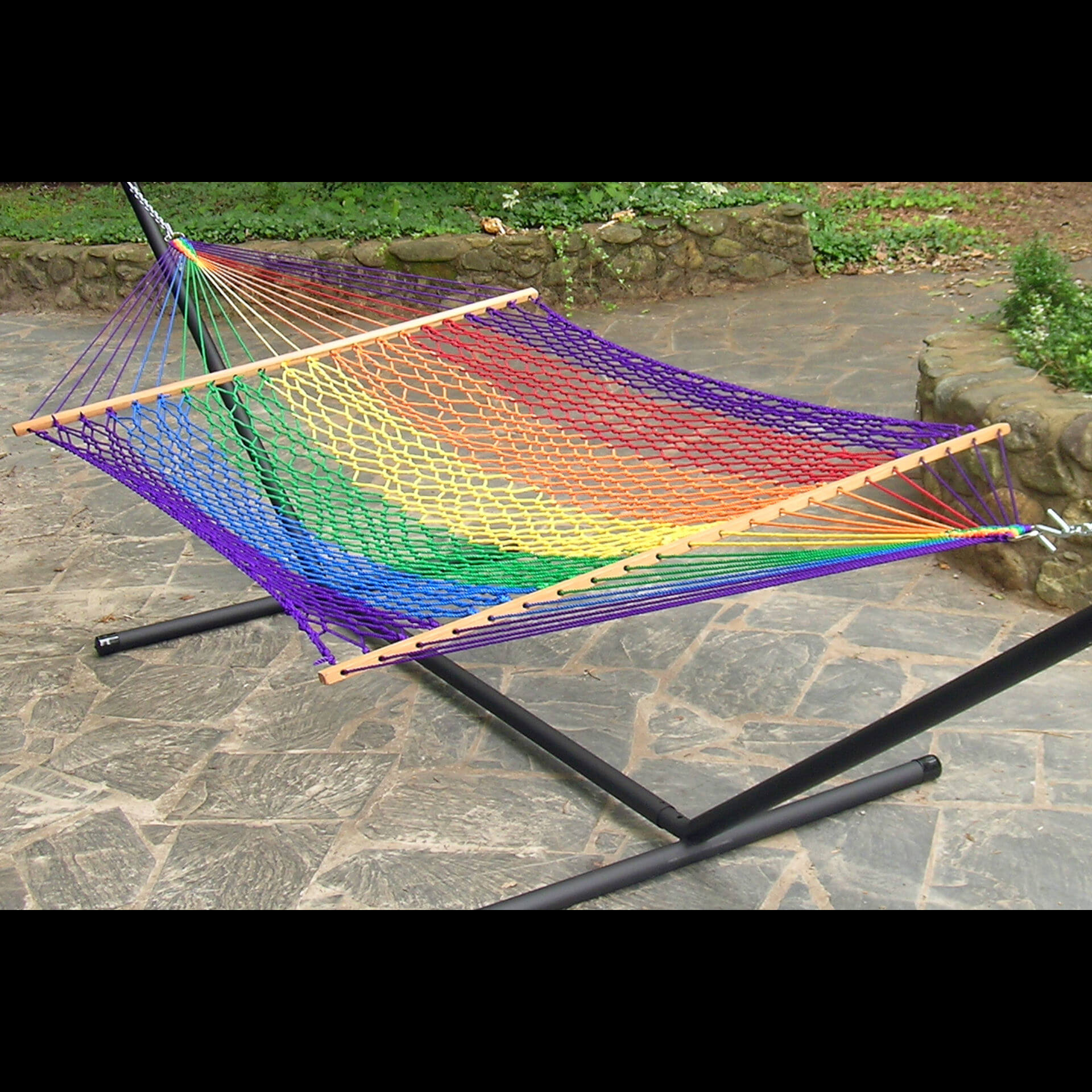 Twin Oaks Hammocks, rainbow hammock, handmade hammock, mixed media, demonstration