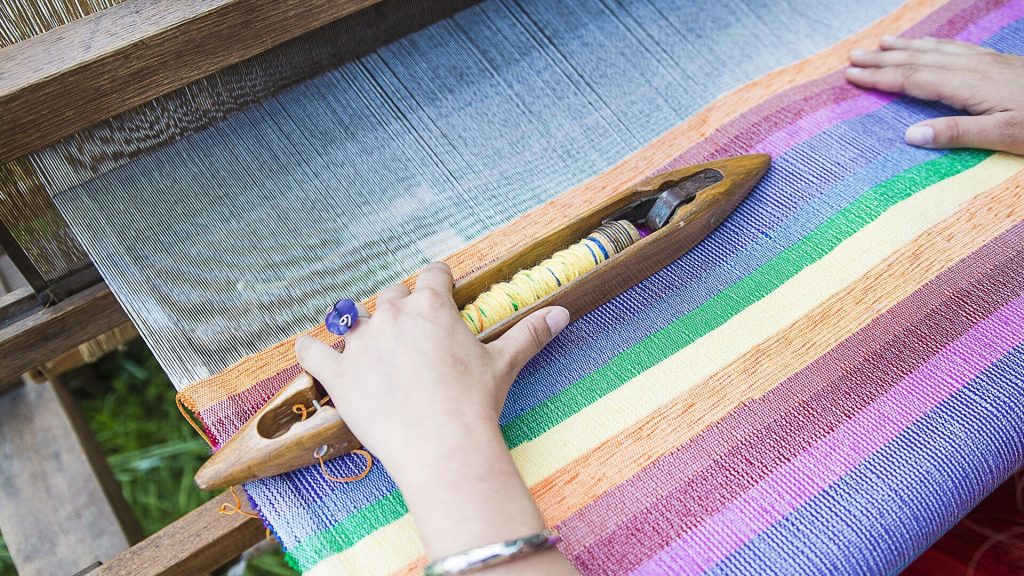 Spinning and Weaving, demonstration, Woodstock-New Platz Art & Crafts Fair